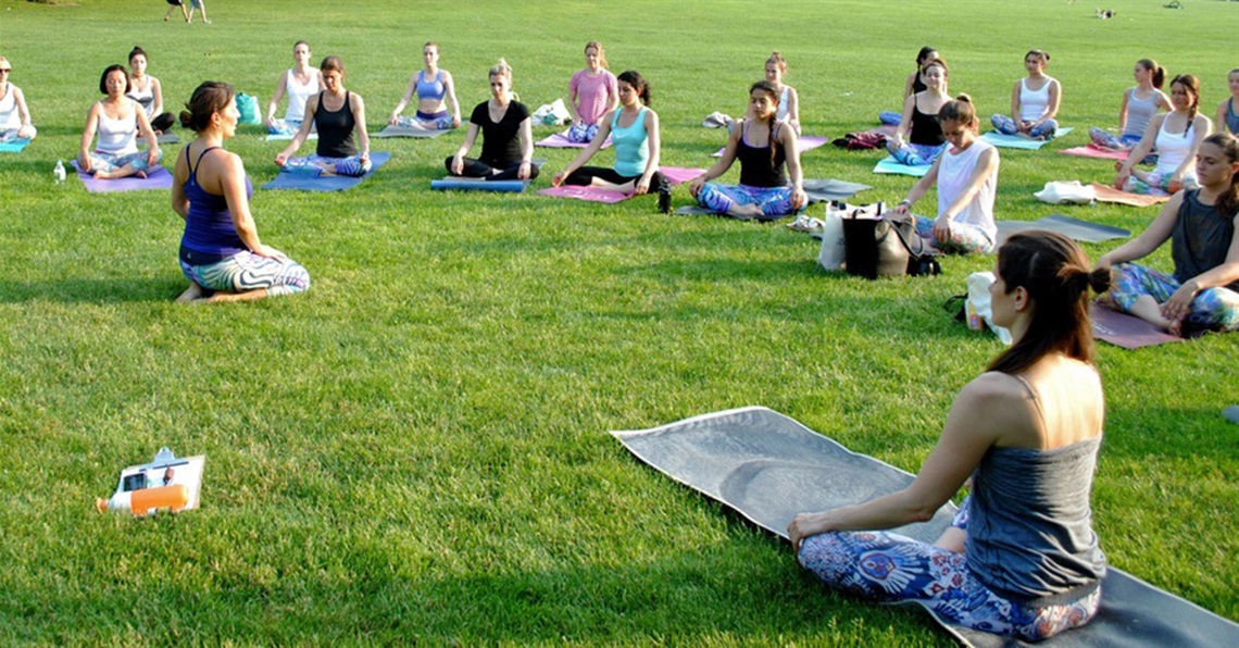 Free yoga in Sturt Park | Broken Hill City Council