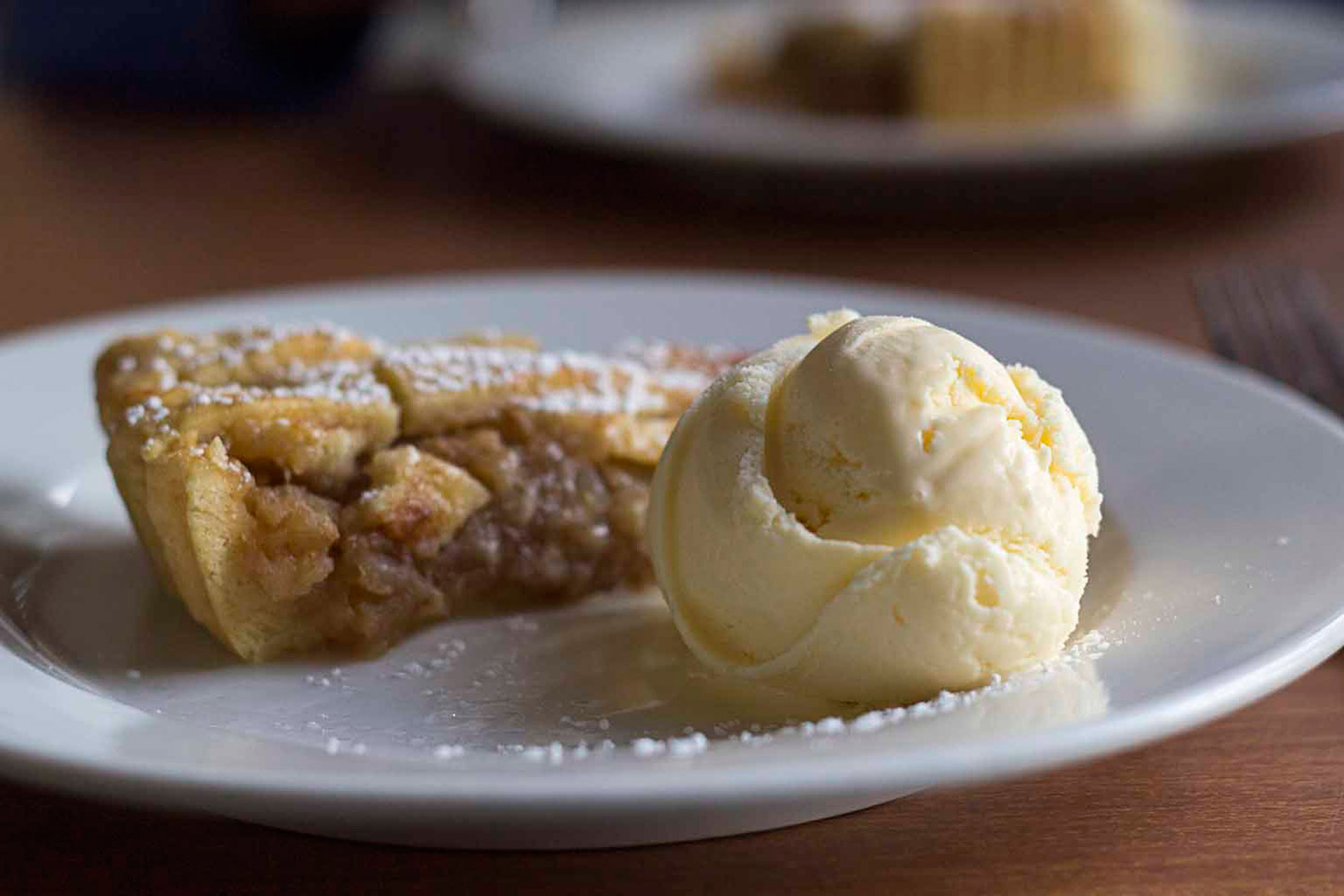 Bells' Apple pie and icecream