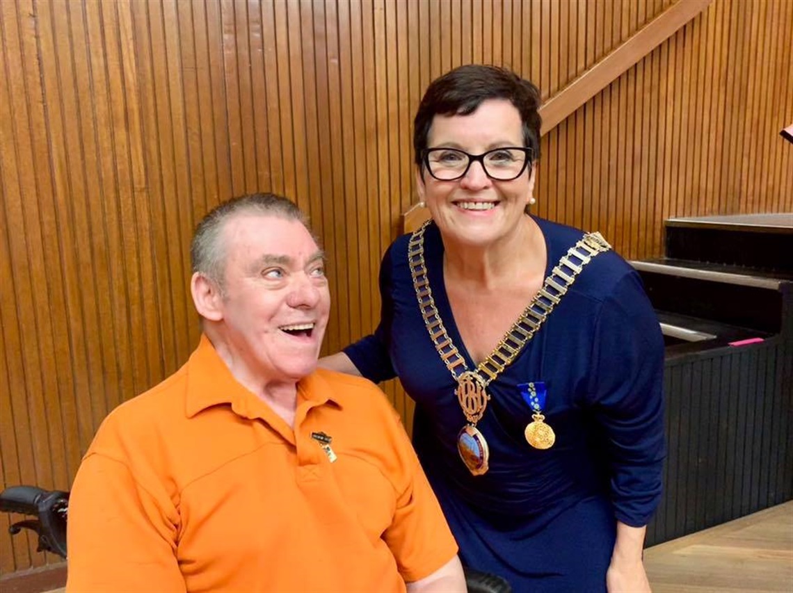 image of mayor turley with 2019 winner john wren.jpg